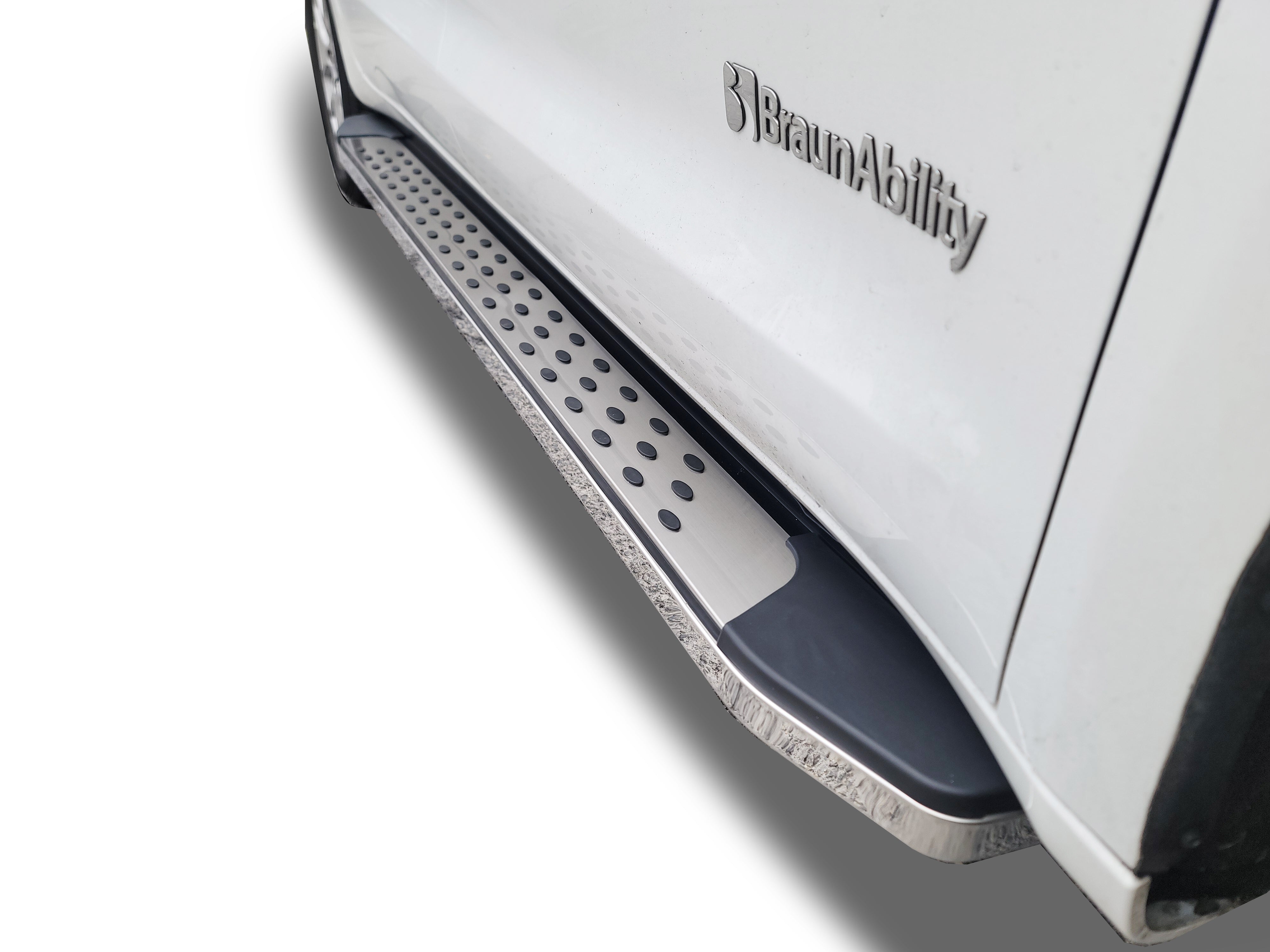リアリガ10ページ fits Chrysler Pacifica BraunAbility 2017-2024 Running Boards R22