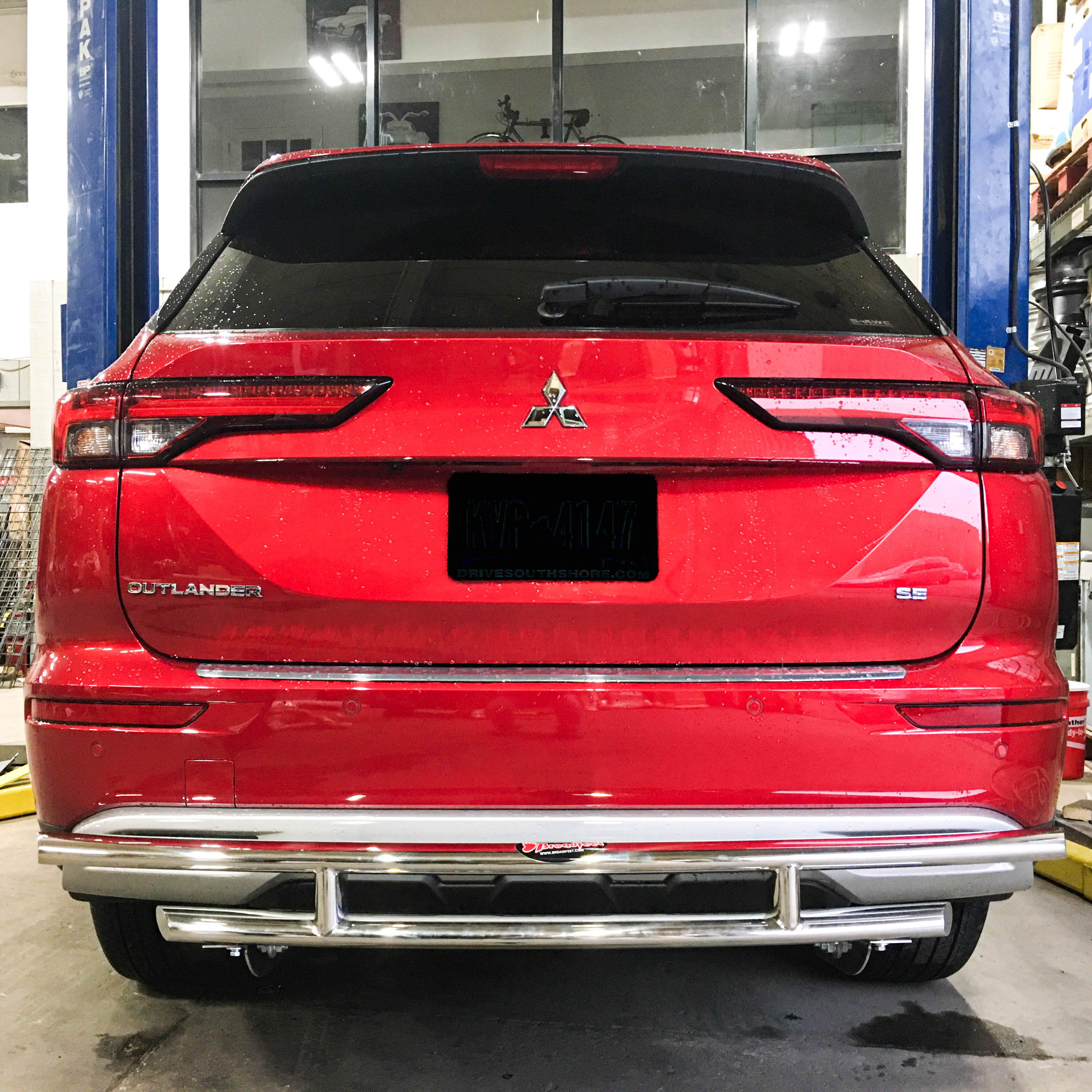 Bright Silver Rear Bumper Protector For Mitsubishi Outlander 2022-2025 – Stainless Steel, No Drill